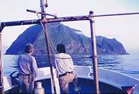 北硫黄島目の前